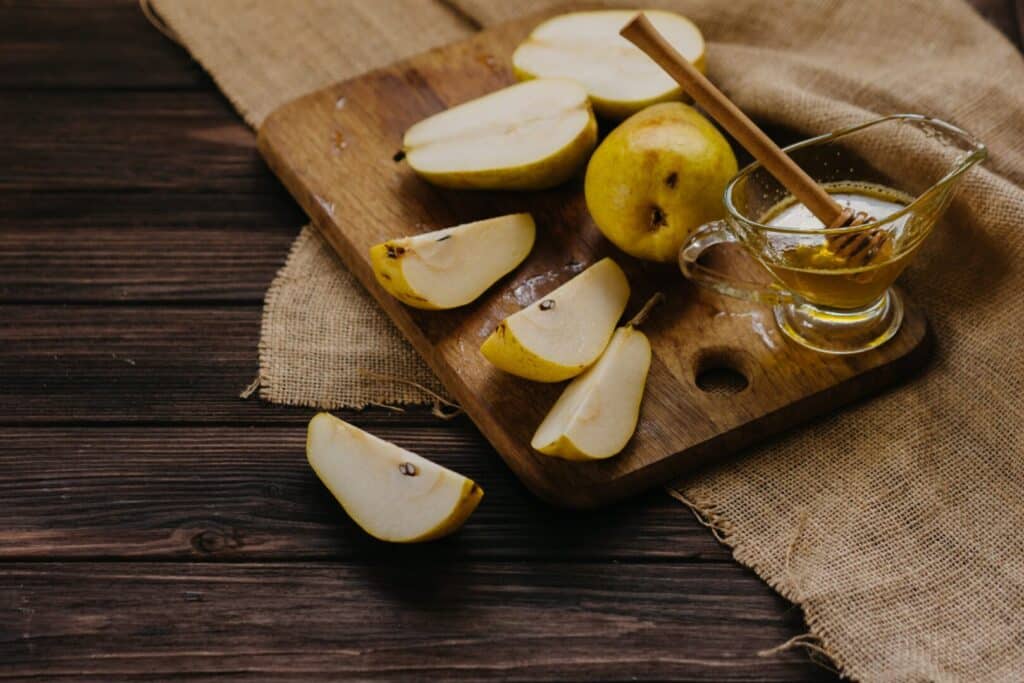 Honey with pears