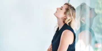 Signs and symptoms of emotional baggage - gloomy lady