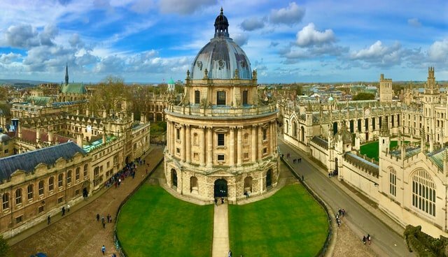 Radcliffe camera (library)